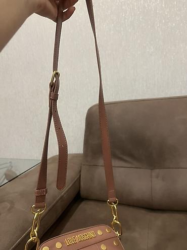 Çantalar: Deffekti var cekmisem sekili var son qiymetdi Love Moschino — 2