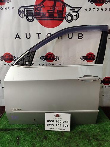 Двери и комплектующие: 1.Дверь BMW X5 E70 N52B30A 2008 (б/у) 2.Дверь BMW X5 E53 M57D30T 2006 — 3