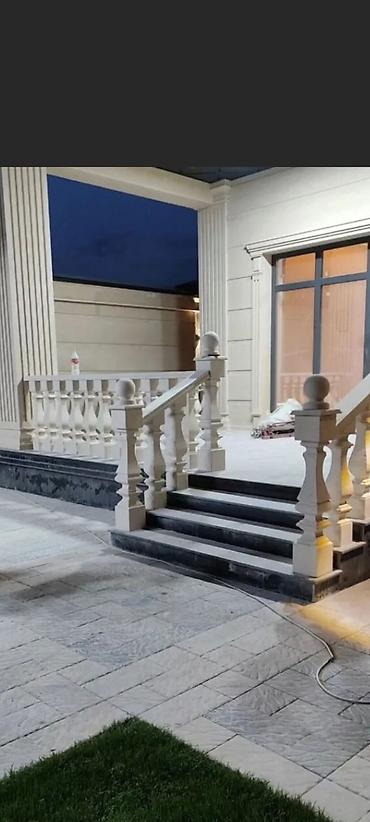 Лестницы из гранита, мрамора: Лестница из гранита, мрамора Для дома, Форма лестницы: Прямая, Стиль: Классический — 24