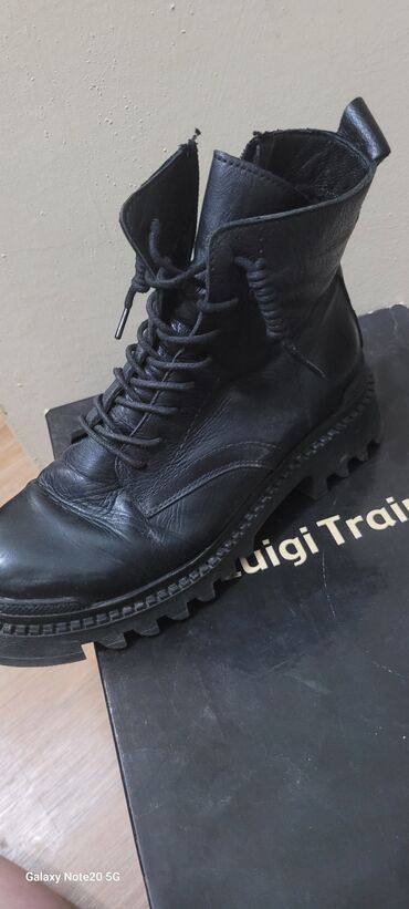 кожанные ботинки: Батинкелер, 37, Колдонулган, түсү - Кара