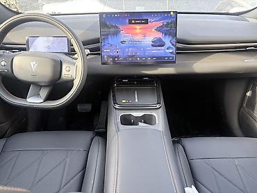 Changan: Changan : 2026 г., 1.5 л, Автомат, Бензин — 4