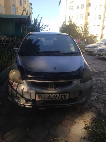 авто из южной кореи: Honda Fit: 2003 г., 1.3 л, Вариатор, Бензин, Хэтчбэк