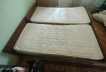 divan krovat: 2 eded çarpayi işlenmiş 100 azn. 1 divan 1 kreslo her ikiside — 2