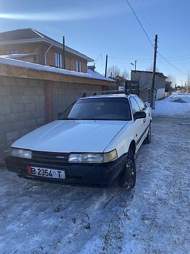Mazda: Mazda 626: 1988 г., 2.2 л, Механика, Бензин, Хэтчбэк — 3