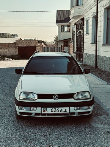 полка багажника гольф 3: Volkswagen Golf: 1994 г., 1.8 л, Механика, Бензин, Универсал