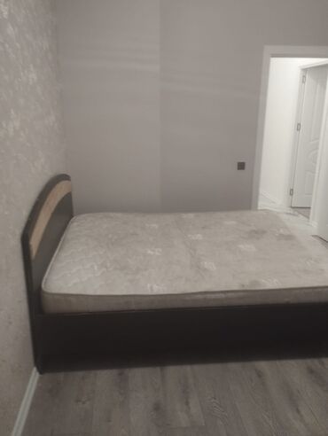xrdalan kiraye evler: Ev xirdalanda Kristal Abseron 1 de yerlesir evde yasayis.olmayibdi