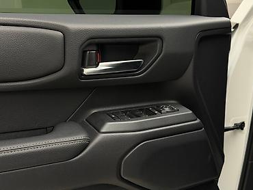 Toyota: Toyota Land Cruiser Prado: 2024 г., 2.7 л, Автомат, Бензин, Внедорожник — 8