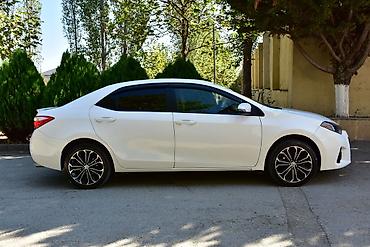 avtomobil diski: Toyota Corolla sedan – ağ rəng, modern dizaynlı ön barmaqlıq və LED — 3