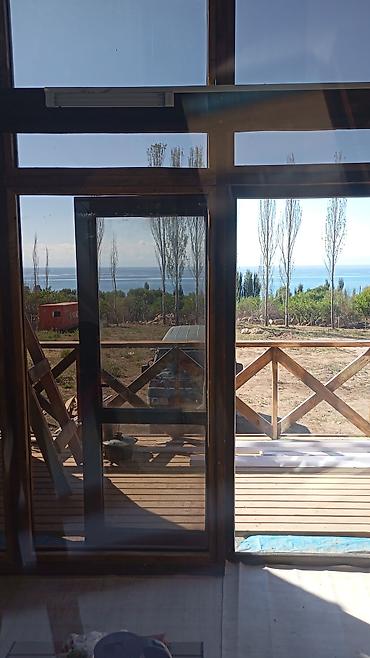 Продажа коттеджей и домов: Дом вид на Ыссык-кол участок 12 соток Вода — 1