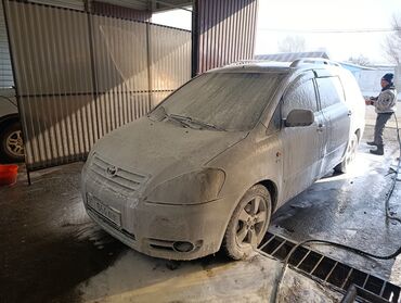 Toyota: Toyota Avensis Verso: 2004 г., 2 л, Механика, Дизель, Минивэн — 4