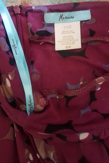 Guess S (EU 36), color - Burgundy, Short sleeves