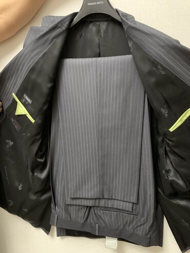 Костюмы: Продаю Новый Турецкий мужской Костюм. Размер 56. Есть фирменный чехол — 6