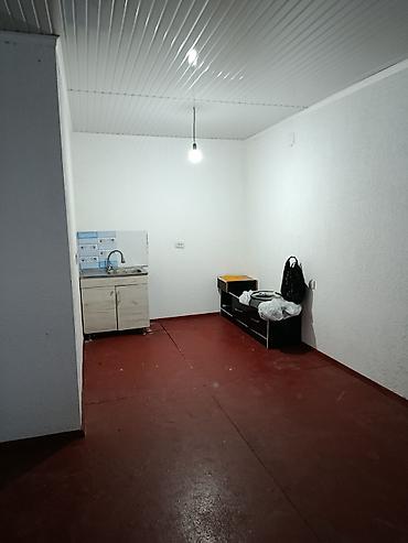 house kg бишкек: 40 м², 2 комнаты, Без подселения — 1