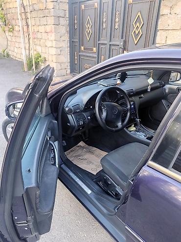 124 mers: Mercedes-Benz C-Class (W203) sedan - Kuzov: 4 qapılı sedan, tünd — 7