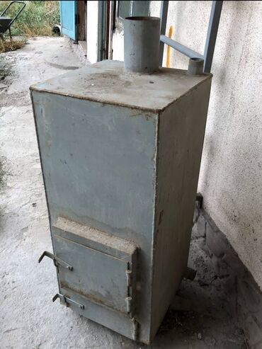 печка на отопление: Металлическая твердотопливная печь (буржуйка) прямоугольной формы