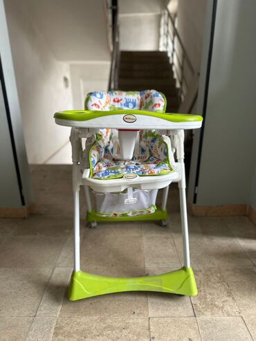столы для кормления детей: Столик для кормления