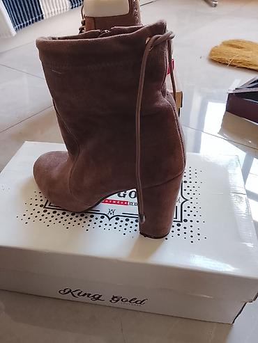 botik: Qadın botları – King Gold - Model: qısa boğazlı qadın bot - Material — 2
