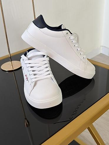 on cloud: TOMMY HILFIGER 🤍 Стильные кроссовки в классическом белом цвете — — 4