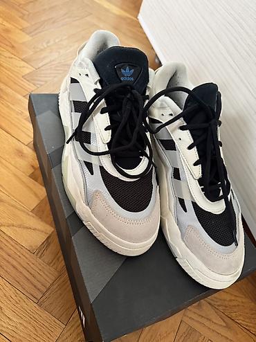 адидас: Adidas-USA alinib 42-42,5 olchu — 1