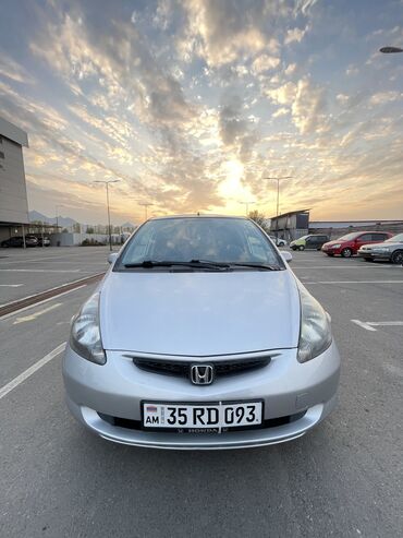 чолпон ата авто машина: Honda Jazz: 2004 г., 1.4 л, Автомат, Бензин, Седан