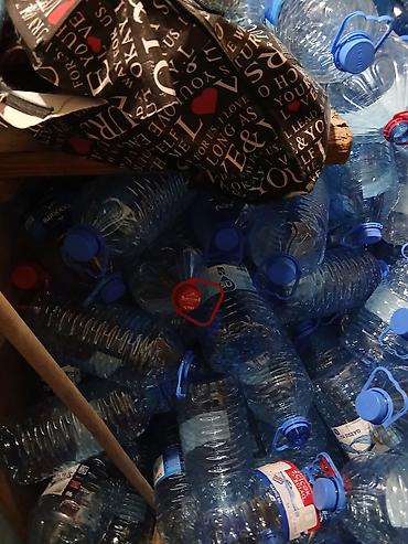 banka satisi: Toplu plastik bidonlar (təxminən 5–10 litr arası) – qapaqlı və daşıma — 2