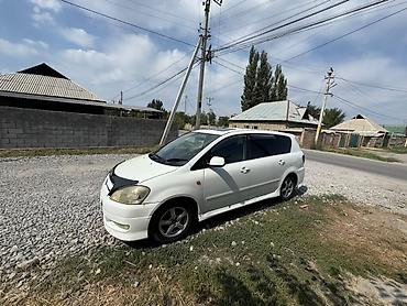 Toyota: Toyota Ipsum: 2001 г., 2.4 л, Автомат, Бензин, Универсал — 4