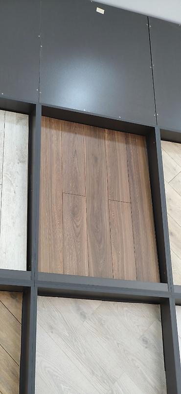 lamina: Laminat döşəmə panelləri – müxtəlif rəng və teksturalar - Material — 1