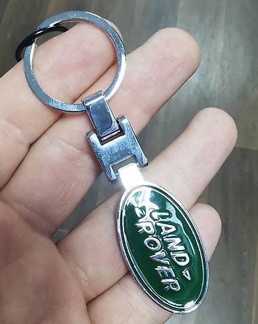 torbice preko grudi: Privezak za kljuceve automobila,metalni. Novo,nekorisceno. Kontakt — 9
