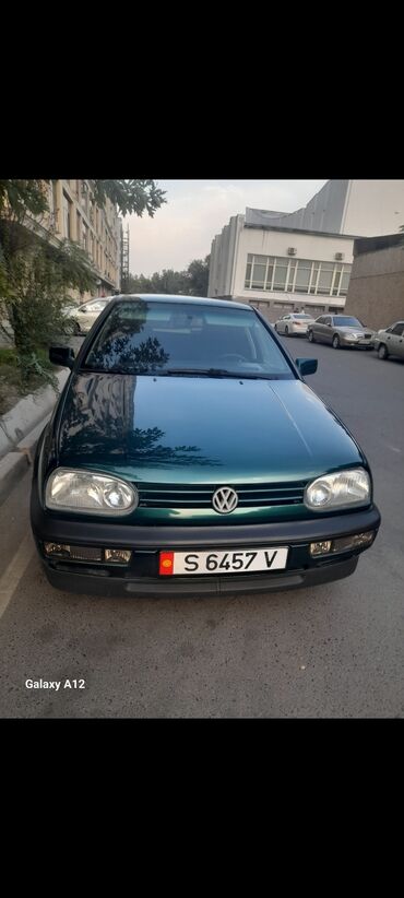 голф жета: Volkswagen Golf: 1995 г., 2 л, Механика, Бензин, Хэтчбэк