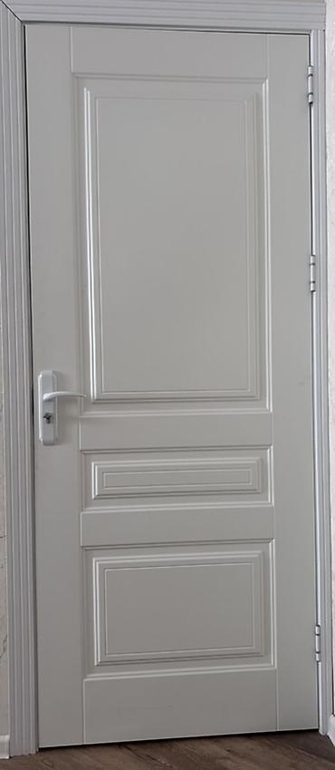 mdf panel: Ağ rəngli daxili 2 otaq qapısı - Klassik panelli dizayn: yuxarıda iri — 1