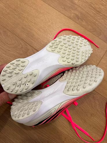ax 35: Adidasın rəsmi səhifəsindən alınıb, ölçü kiçik olduğu üçün istifadə — 2