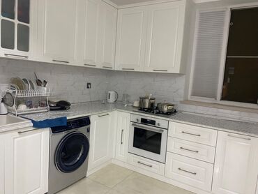 yeni yasamalda kiraye evleri: 100 м², 3 комнаты, Комби, Газ, Электричество