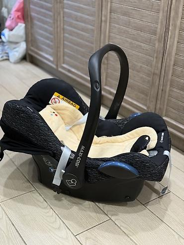 Детское автокресло-переноска Maxi-Cosi (группа 0+) - Установка против