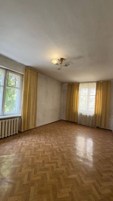 тоголок молдо фрунзе: 1 бөлмө, 32 кв. м, Жеке план, 2 кабат, Эски ремонт