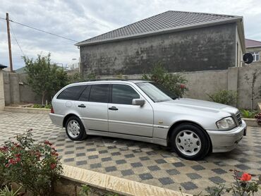 oturacaq uzlukleri: Mercedes-Benz C-Class: 2.4 л | 1998 г. Универсал