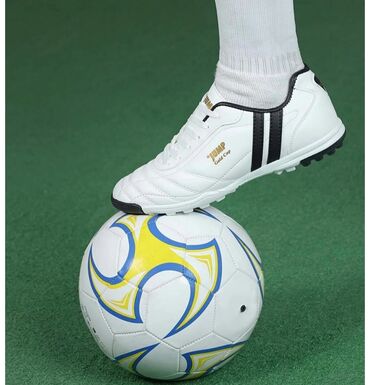 futbol ayakkabıları: Futbol ayaqqabısı Jump
Ölçü - 40