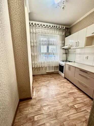 продается квартира аламедин: 2 комнаты, 47 м², 105 серия, 5 этаж, Евроремонт