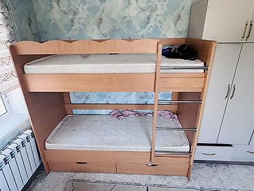 тара: Двухъярусная кровать из ламинированного ДСП с двумя спальными местами — 1