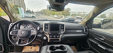 ли машина: Dodge Ram 1500: 2021 г., 5.7 л, Автомат, Гибрид, Пикап — 9