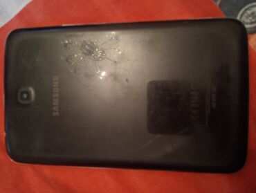 Samsung: Biri 10 AZN — 3