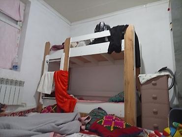 кронштейн для одежды напольный: Двухъярусная кровать из массива дерева - Конструкция: два полноценных — 1