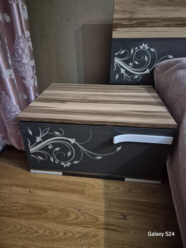 Qonaq otağı dəstləri: İşlənmiş, Kredit yoxdur — 9