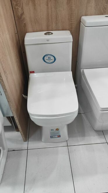 бак для воды купить в баку: Ağ rəngdə, yığcam dizaynlı unitaz. Ev və ya ofis üçün uyğundur