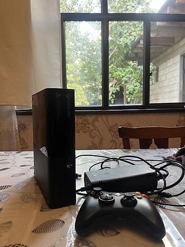 ipad mini 6 cellular: Xbox 360 oyun konsolu Işlek veziyyetdedir daxilinde oyunlarda var — 1