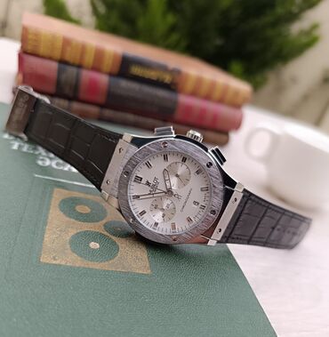 esger saatlari: Yeni, Qol saatı, Hublot