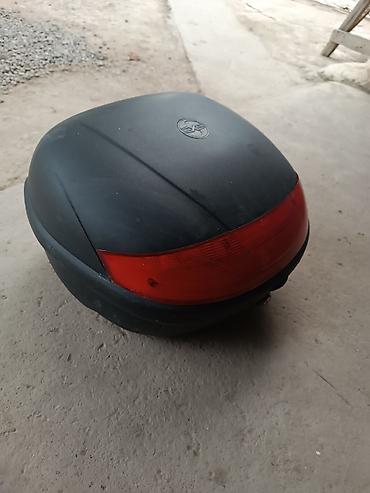 elektrikli skuterler m4 max: Moped/motosiklet üçün arxa baqaj qutusu (top case) - Material — 1