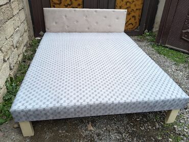 Mebellərin yığılması: Təzə çarpayılar. 1 nəfərlik çarpayılar 60manat. 2 nəfərlik taxt — 26