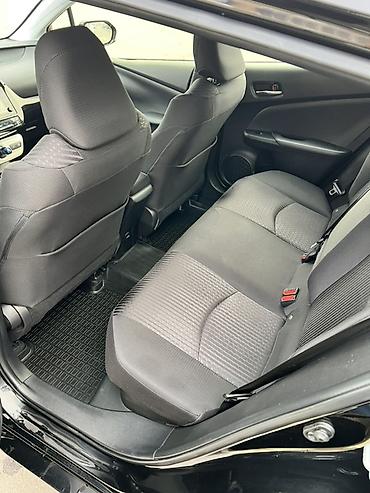 Toyota: Toyota Prius: 2018 г., 1.8 л, Вариатор, Гибрид, Хэтчбэк — 11