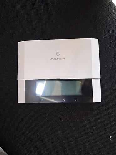 veten komputer: Hikvision AX Hybrid PRO v1 – Bus Indoor LCD Keypad - Model — 3