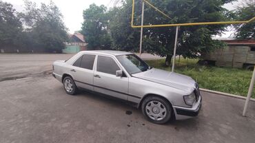 мерседес 23: Mercedes-Benz 230: 1988 г., 2.3 л, Механика, Бензин, Седан